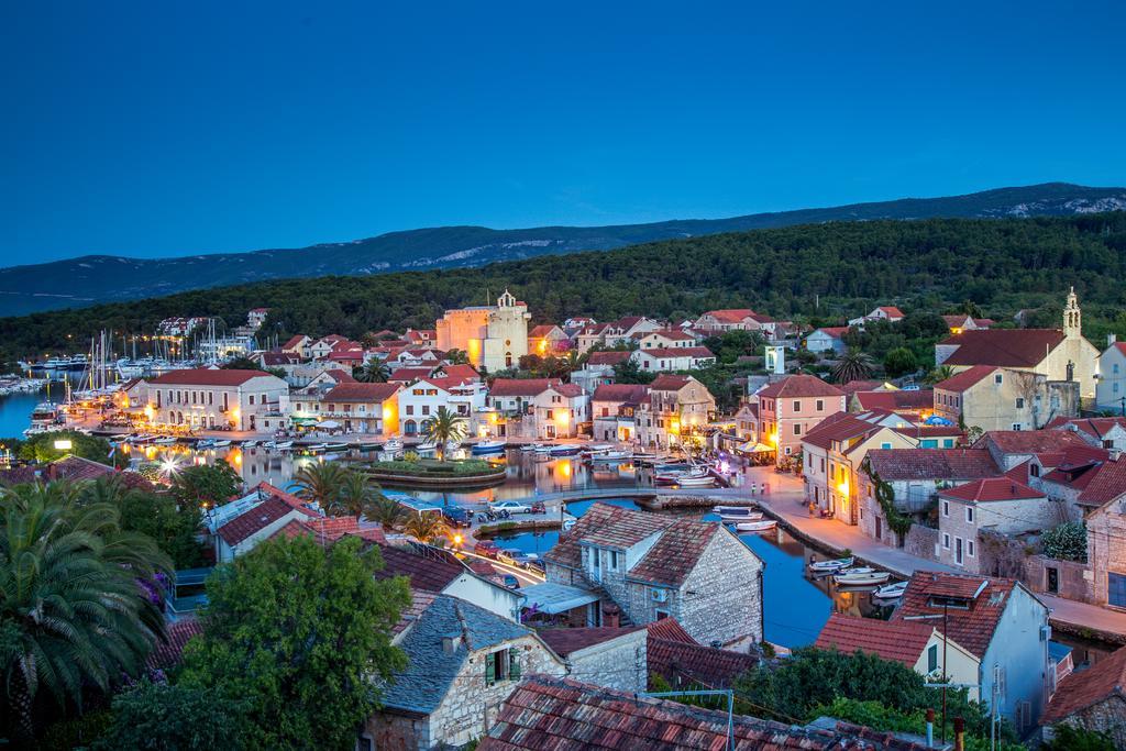 Green Lagoon, Hvar Island Vrboska Kültér fotó